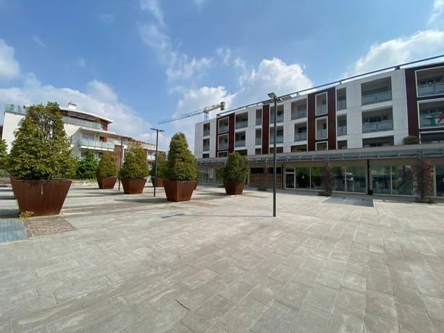 Locale Commerciale in vendita a Bergamo, Lombardia