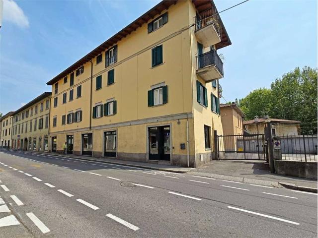 Locale Commerciale in vendita a Bergamo, Lombardia