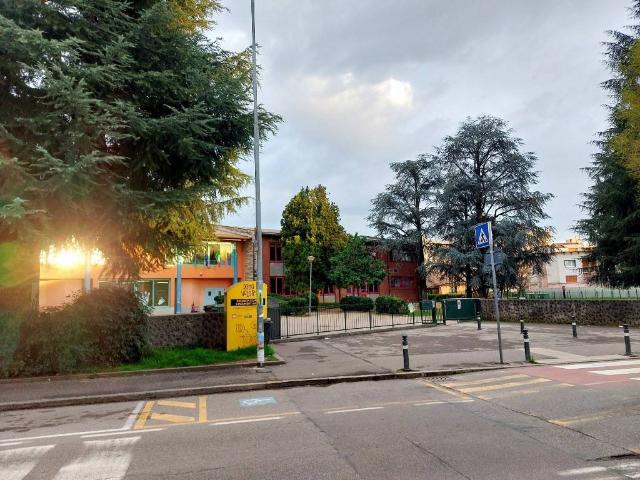 Locale Commerciale in vendita a Bergamo, Lombardia