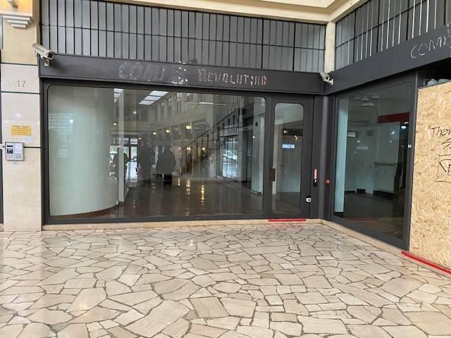 Locale Commerciale in vendita a Borgo Palazzo, Bergamo