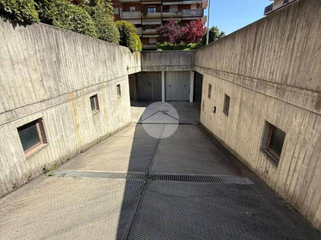 Box in vendita a Bergamo, Lombardia