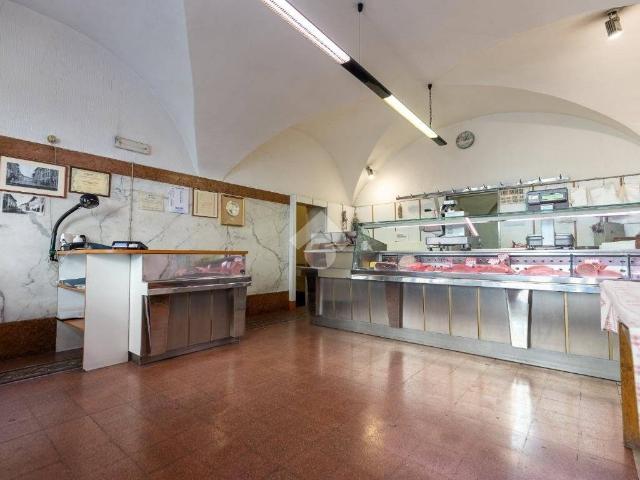 Locale Commerciale in vendita a Bergamo, Lombardia