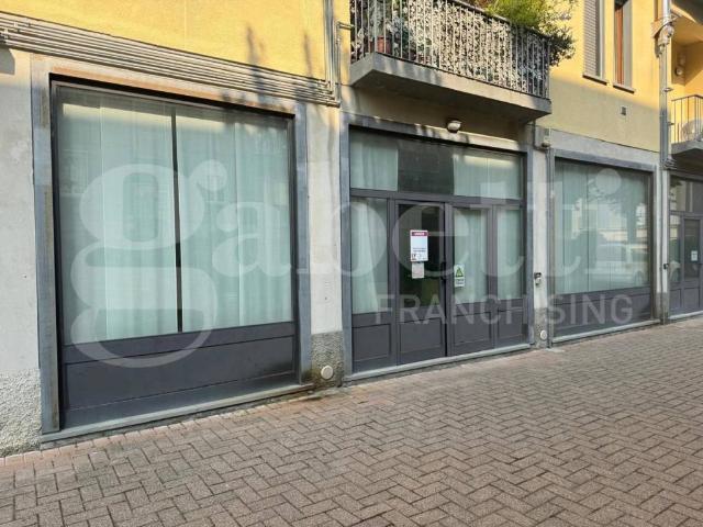 Locale Commerciale in vendita a Bergamo, Lombardia