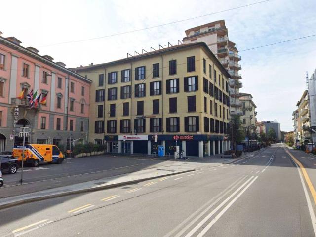 Locale Commerciale in vendita a Borgo Palazzo, Bergamo