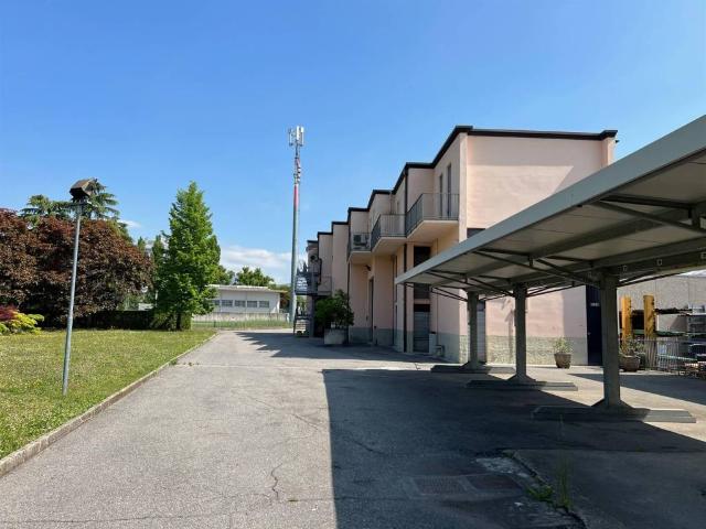 Locale Commerciale in vendita a Bergamo, Lombardia