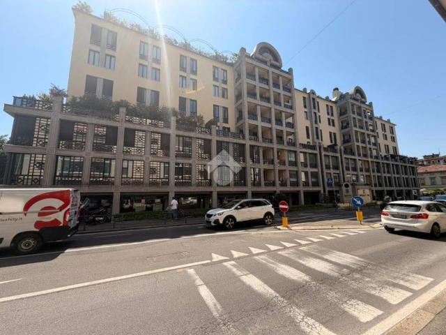 Locale Commerciale in vendita a Borgo Palazzo, Bergamo