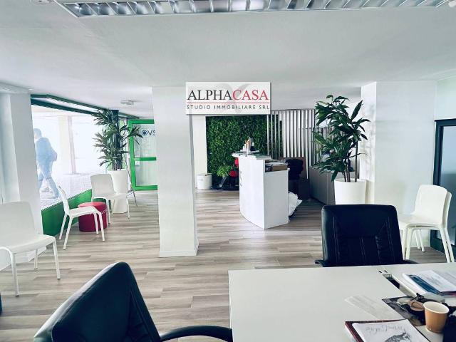 Locale Commerciale in vendita a Loreto, Bergamo
