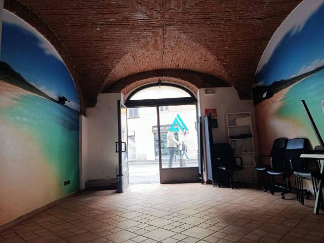 Locale Commerciale in vendita a Loreto, Bergamo