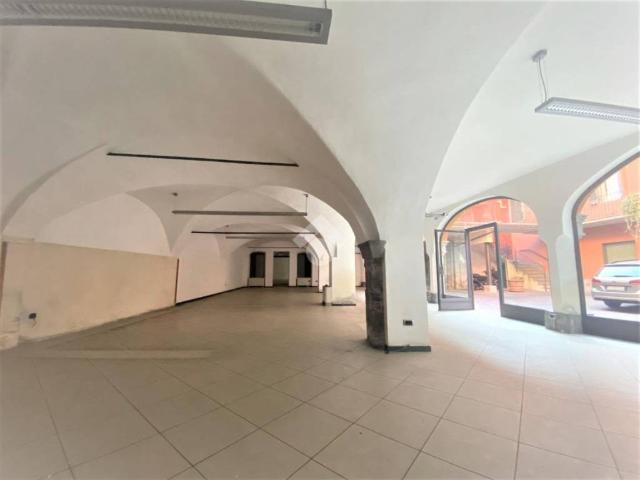 Locale Commerciale in vendita a Borgo Palazzo, Bergamo