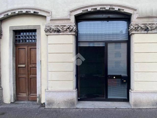 Locale Commerciale in vendita a Borgo Palazzo, Bergamo