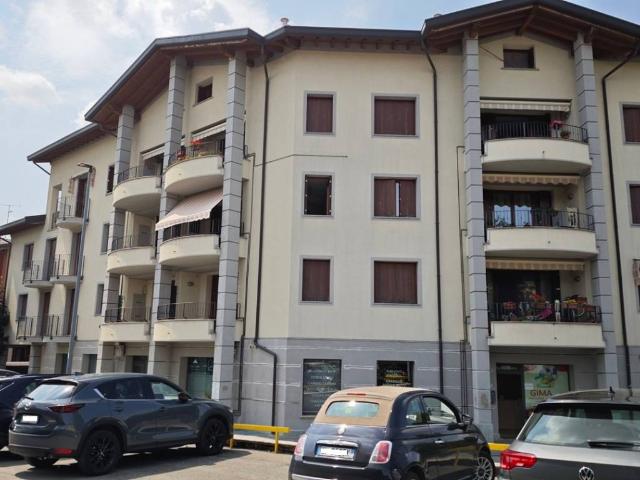 Locale Commerciale in vendita a Valle Guidino, Besana In Brianza