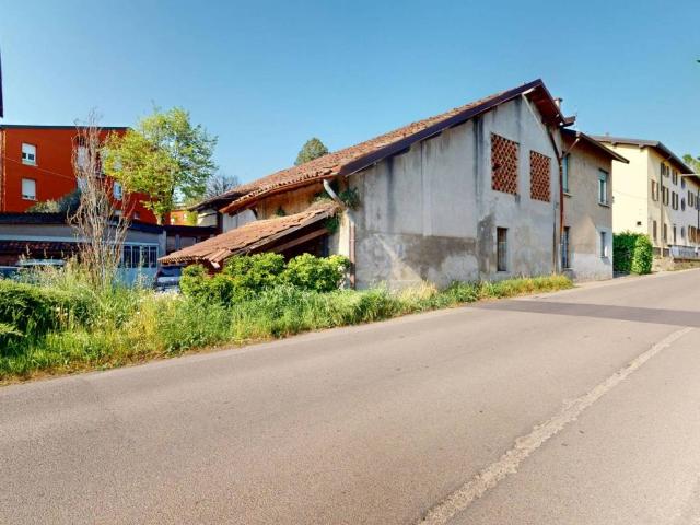 Locale Commerciale in vendita a Besana In Brianza, Lombardia