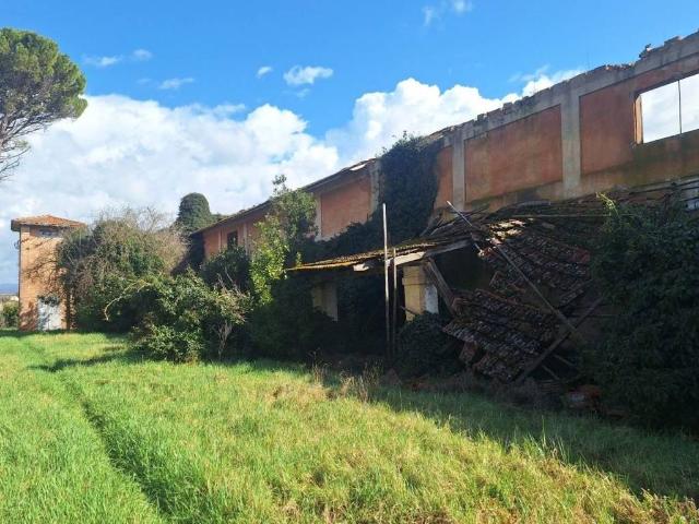 Locale Commerciale in vendita a Bevagna, Umbria