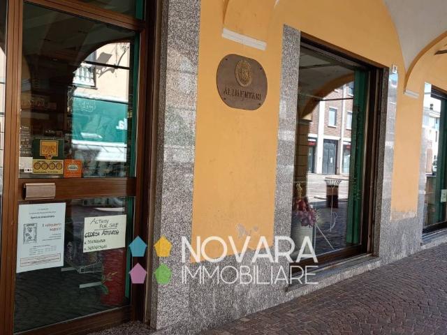 Locale Commerciale in vendita a Piemonte, Novara