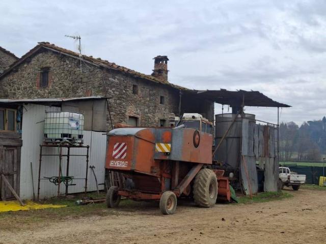 Locale Commerciale in vendita a Bibbiena, Toscana