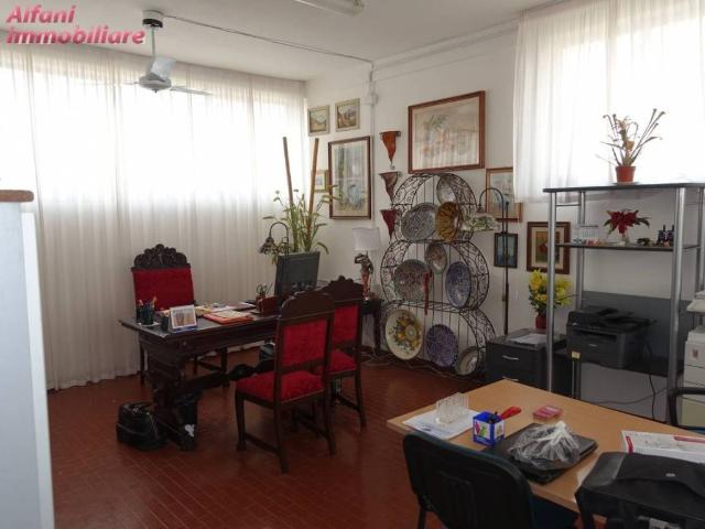 Locale Commerciale in vendita a Bibbiena, Toscana