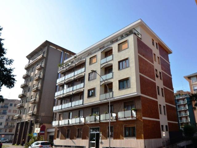 Locale Commerciale in vendita a Piemonte, Biella