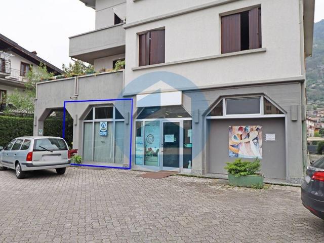 Locale Commerciale in vendita a Comunità montana della valle Camonica, Bienno
