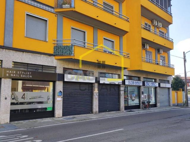Locale Commerciale in vendita a Unione dei Comuni I Fontanili, Binasco