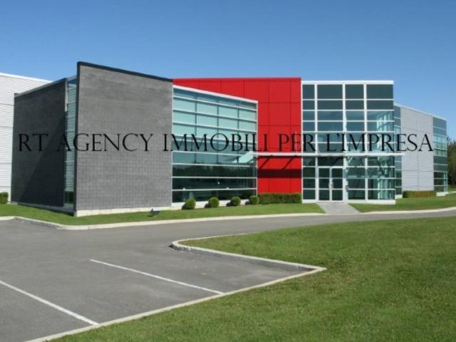 Locale Commerciale in vendita a Unione dei Comuni I Fontanili, Binasco