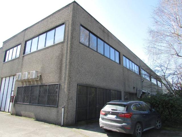 Locale Commerciale in vendita a Zona Artigianale Binasco, Binasco