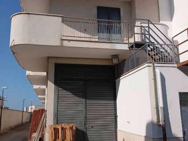 Locale Commerciale in vendita a Puglia, Barletta-andria-trani