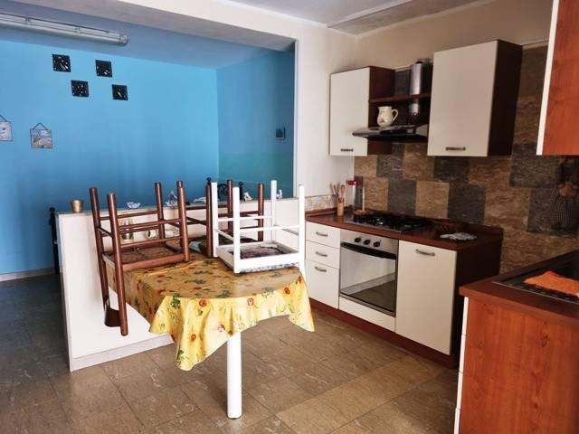 Locale Commerciale in vendita a Puglia, Barletta-andria-trani