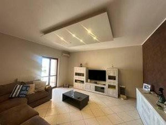 Locale Commerciale in vendita a Puglia, Barletta-andria-trani