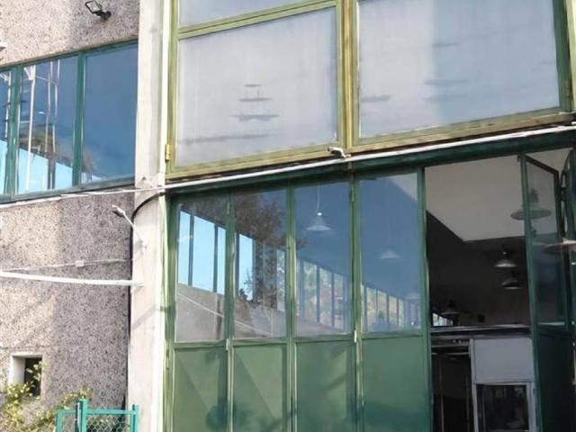 Locale Commerciale in vendita a Piano di Valeriano, Vezzano Ligure