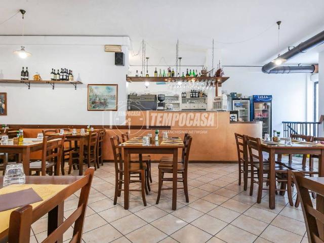 Locale Commerciale in vendita a Ospiate, Bollate