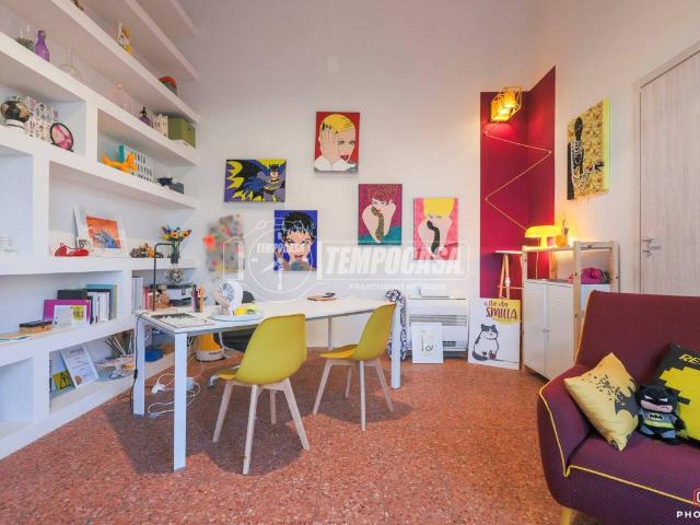 Locale Commerciale in vendita a Porto-Saragozza, Bologna