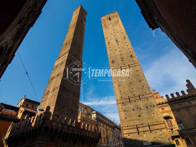 Locale Commerciale in vendita a Santo Stefano, Bologna