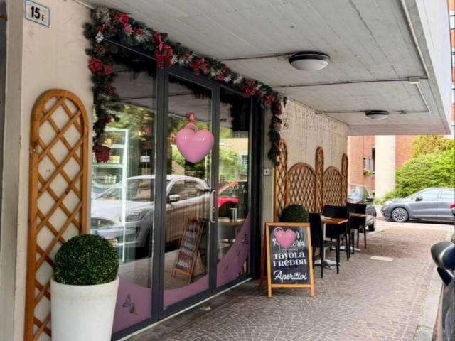 Locale Commerciale in vendita a Savena, Bologna