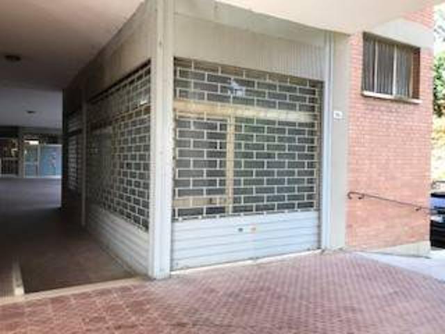 Locale Commerciale in vendita a Quartiere Navile, Bologna