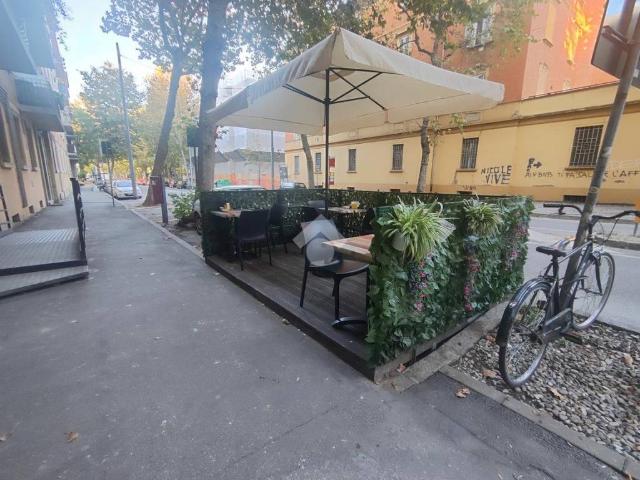 Locale Commerciale in vendita a San Donato-San Vitale, Bologna
