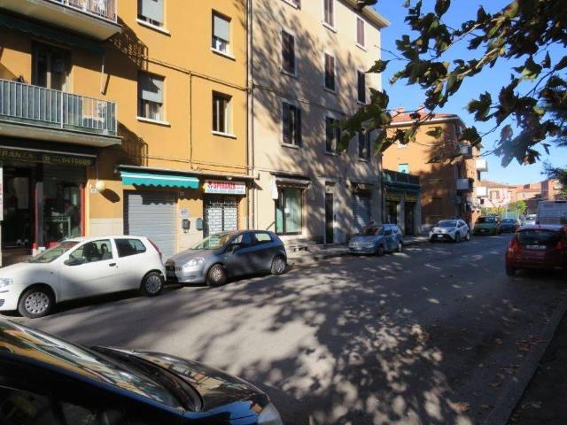 Locale Commerciale in vendita a Casteldebole, Bologna