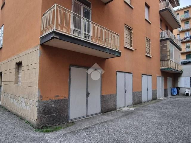 Locale Commerciale in vendita a San Donato-San Vitale, Bologna