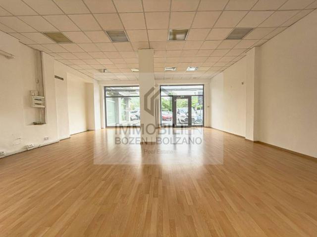 Locale Commerciale in vendita a Gries-San Quirino - Gries-Quirein, Bolzano - Bozen