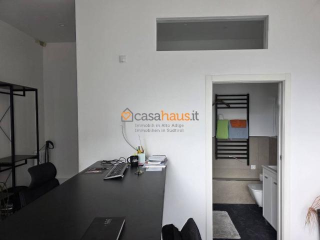 Locale Commerciale in vendita a Gries-San Quirino - Gries-Quirein, Bolzano - Bozen