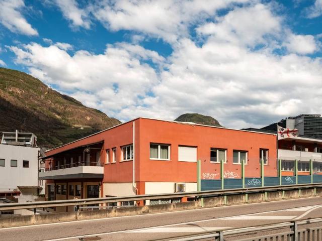 Locale Commerciale in vendita a Rentsch - Rencio, Bolzano - Bozen