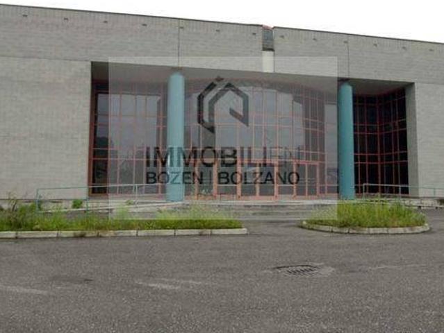 Locale Commerciale in vendita a Gries-San Quirino - Gries-Quirein, Bolzano - Bozen