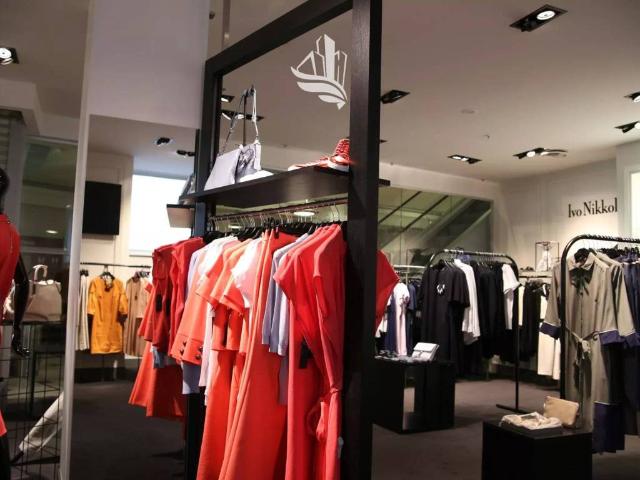 Locale Commerciale in vendita a Rentsch - Rencio, Bolzano - Bozen