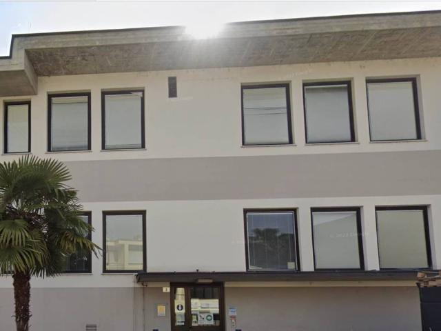 Locale Commerciale in vendita a Oltrisarco-Aslago - Oberau-Haslach, Bolzano - Bozen