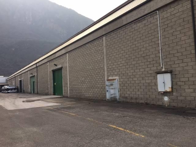 Locale Commerciale in vendita a Oltrisarco-Aslago - Oberau-Haslach, Bolzano - Bozen