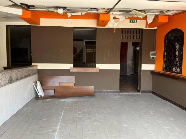 Locale Commerciale in vendita a Piemonte, Novara