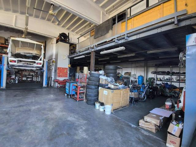 Locale Commerciale in vendita a Unione dei comuni del Sorbara, Bomporto