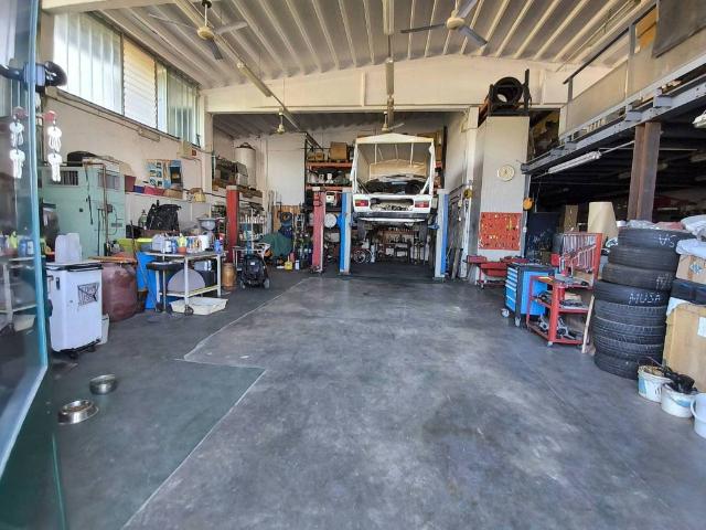 Locale Commerciale in vendita a Unione dei comuni del Sorbara, Bomporto