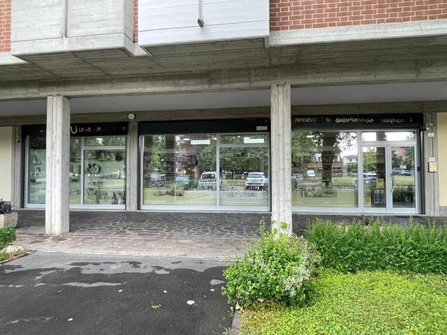 Locale Commerciale in vendita a Unione dei comuni del Sorbara, Bomporto