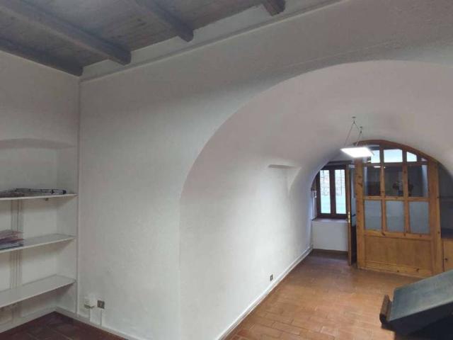Locale Commerciale in affitto a Bonate Sotto, Lombardia