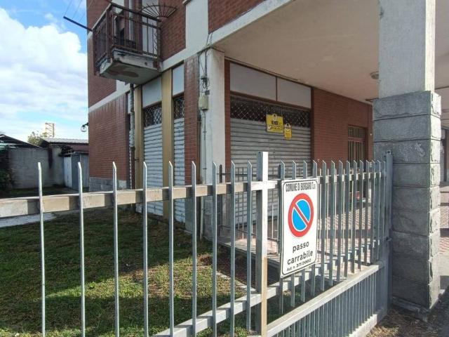 Locale Commerciale in vendita a Piemonte, Torino